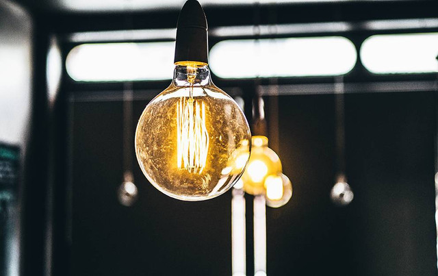 Ilustrasi pengertian rangkaian listrik. Sumber: www.unsplash.com