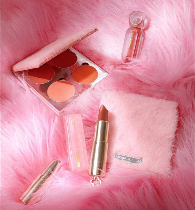 Koleksi terbaru Mad for Makeup kolaborasi dengan film Mean Girls. Foto: Instagram/@madformakeup.co. 