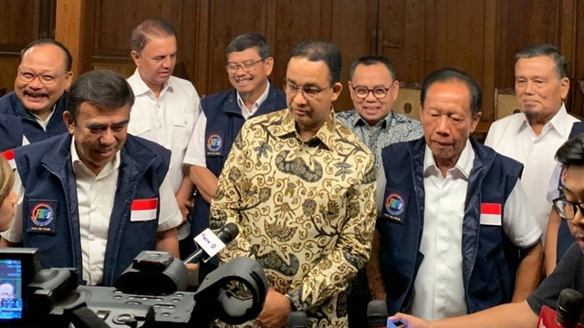 Bacapres Koalisi Perubahan Anies Baswedan menerima dukungan dari purnawirawan TNI-Polri di Pendopo Anies Baswedan, Lebak Bulus, Jakarta, Jumat (6/10/2023). Foto: Luthfi Humam/kumparan