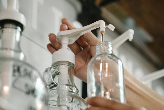 Ilustrasi : Manfaat Sunlight untuk Perekat Pestisida. Sumber : Sarah Chai/Pexeles.com