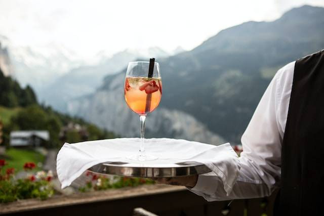 Ilustrasi Pengertian Housekeeping. Foto: Unsplash.com/Alev Takil