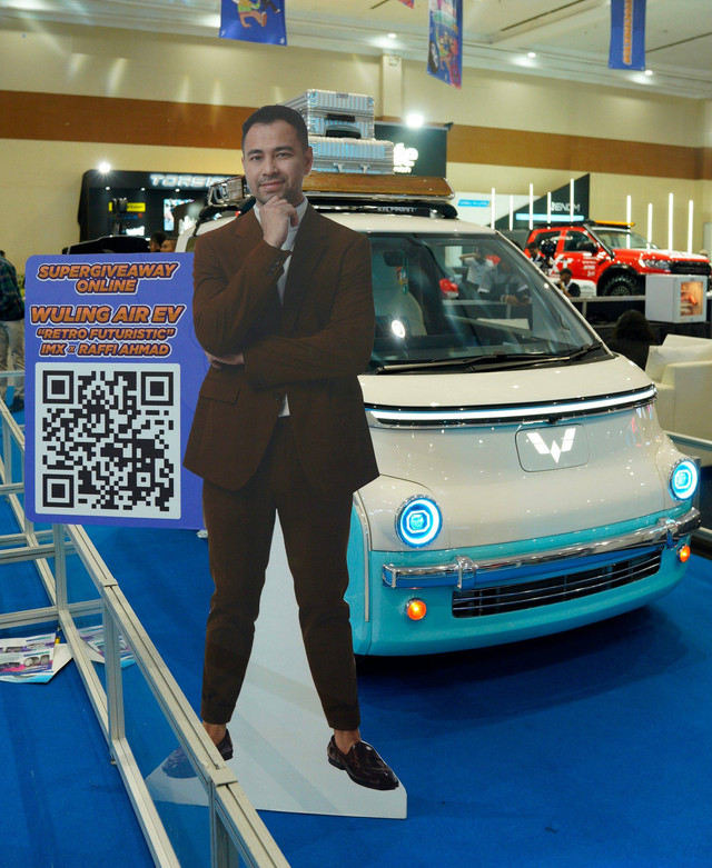 Wuling Air ev Retro Futuristik dari Raffi Ahmad di OLX IMX 2023. Foto: dok. Wuling
