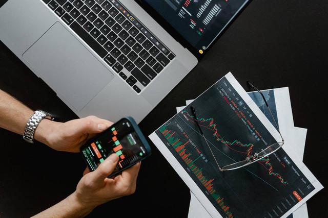 Ilustrasi bursa saham. Foto: Pexels