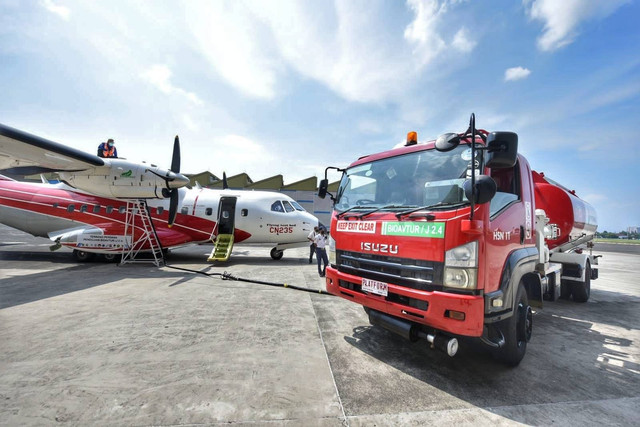 Bioavtur J2.4 berbahan sawit sudah digunakan untuk pesawat propeler (baling-baling) CN 235-220 Flying Test Bed (FTB). Foto: Pertamina