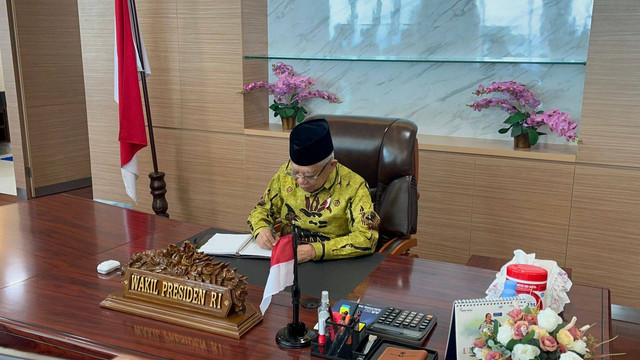 Ruangan kerja Wakil Presiden Ma'ruf Amin selama kunker di Papua. Foto: Haya Syahira/kumparan
