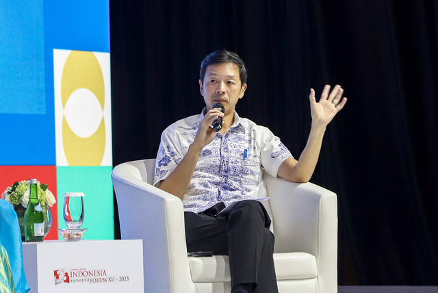 Wakil Presiden Direktur BCA, Armand W. Hartono menjadi pembicara dalam acara IKF 2023 di Pacific Place, Jakarta, Rabu (11/10/2023). Foto: Jamal Ramadhan/kumparan