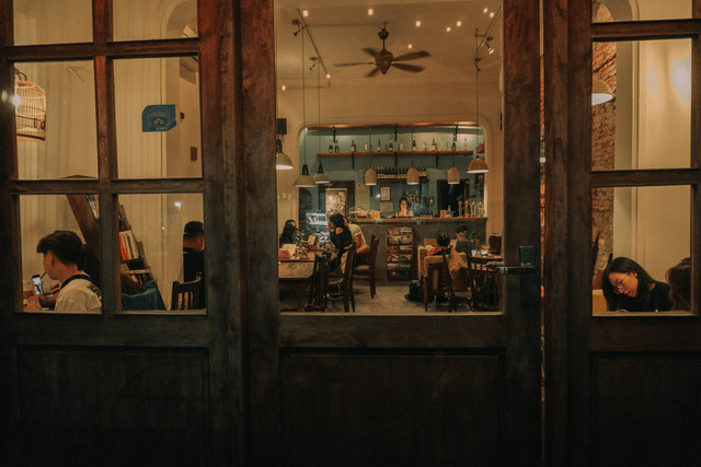 Ilustrasi Warung Nasi Kapau di Bogor, sumber: unsplash/Leohoho