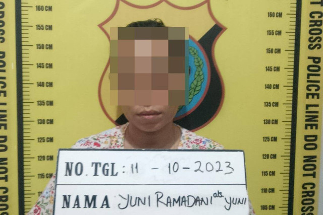 ART yang mencuri di rumah majikannya di Kota Pematang Siantar, Sumut. Foto: Polsek Siantar Selatan