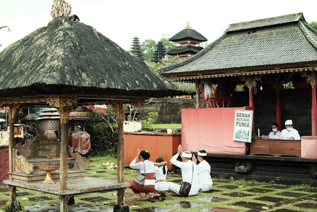 Ilustrasi Kelompok Utama Atman Menurut Pandangan Filsafat, Sumber: Unsplash/Aditya Nara
