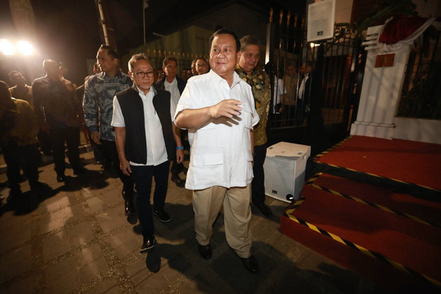 Prabowo Subianto bersama dengan para Ketua Umum Partai Koalisi Indonesia Maju (KIM). Foto: Aditia Noviansyah/kumparan