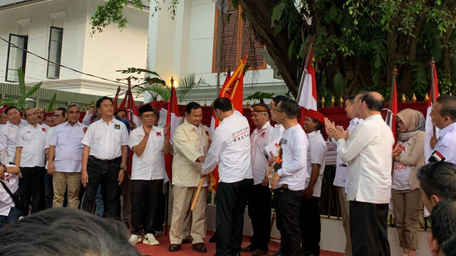 Deklarasi dukungan Projo kepada Prabowo Subianto di Jalan Kertanegara, Jakarta, Sabtu (14/10/2023). Foto: Luthfi Humam/kumparan
