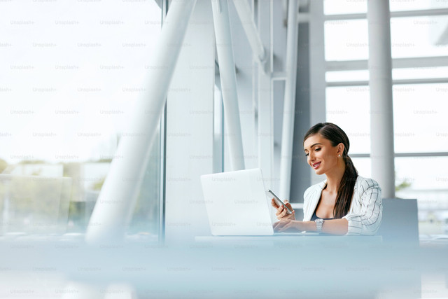 Ilustrasi Cara Ambil Bonus Kuota Smartfren, Foto: Unsplash/Unsplash+