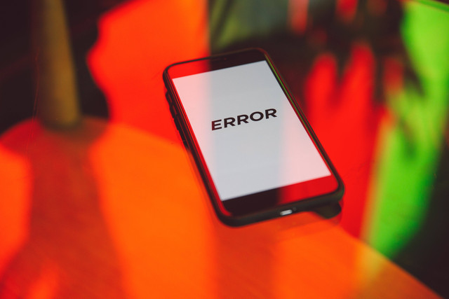 Ilustrasi Cara Mengatasi HP Bootloop, Foto: Pexels/Polina Zimmerman