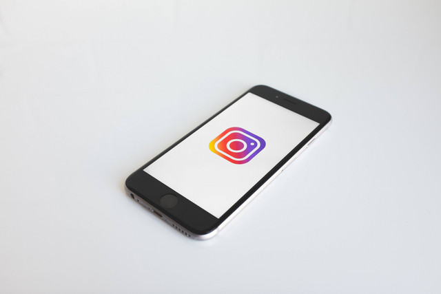 Ilustrasi Cara Mengunci IG. Unsplash/Kenny Eliason