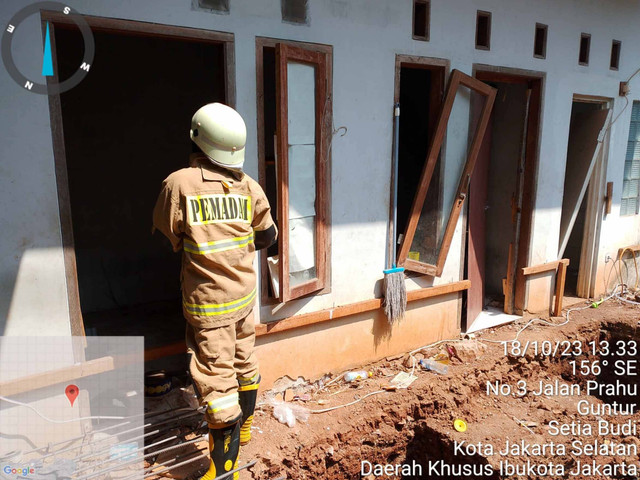 Ledakan diduga dari bom yang dikubur terjadi di kawasan Setiabudi, Jakarta Selatan, Rabu (18/10).  Foto: Dok. Istimewa
