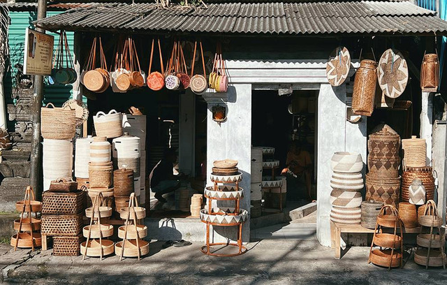 Ilustrasi pasar seni ubud. Sumber: www.unsplash.com