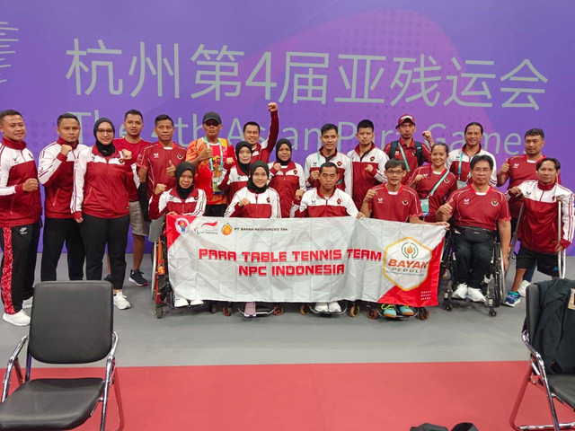 Kontingen Indonesia dari cabang olahraga para tenis meja melakukan latihan jelang Asian Para Games 2022 di Gongzhou Canal Sport Park Gymnasium Hangzhou, Rabu (18/10). Foto: NPC Indonesia