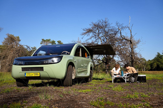 Stella Terra, mobil bertenaga panel surya pertama di dunia. Foto: dok. Stella Terra