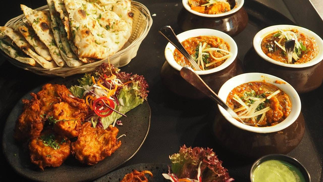 Ilustrasi makanan di Bandung yang lagi hits, Sumber: Pexels/Chan Walrus