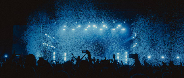 Ilustrasi Cara Beli Tiket Konser Solo Yesung Super Junior di Jakarta. Unsplash/Dorel Gnatiuc.