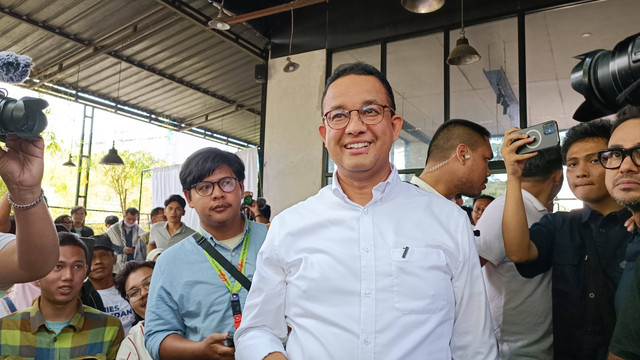Bacapres Anies Baswedan. Foto: Arfiansyah Panji Purnandaru/kumparan