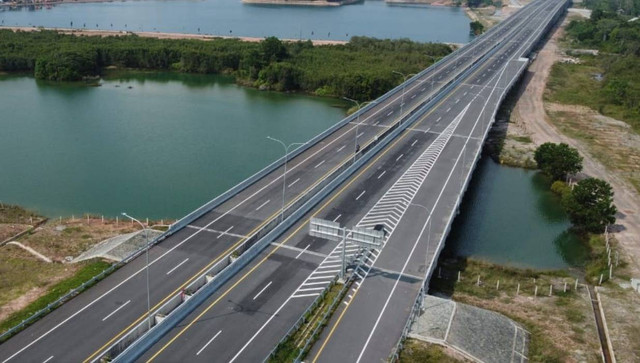 Ruas jalan tol Prabumulih-Indralaya (Prabumulya) di Sumatera Selatan yang jadi bagian Tol Trans Sumatera. Foto: Kementerian PUPR