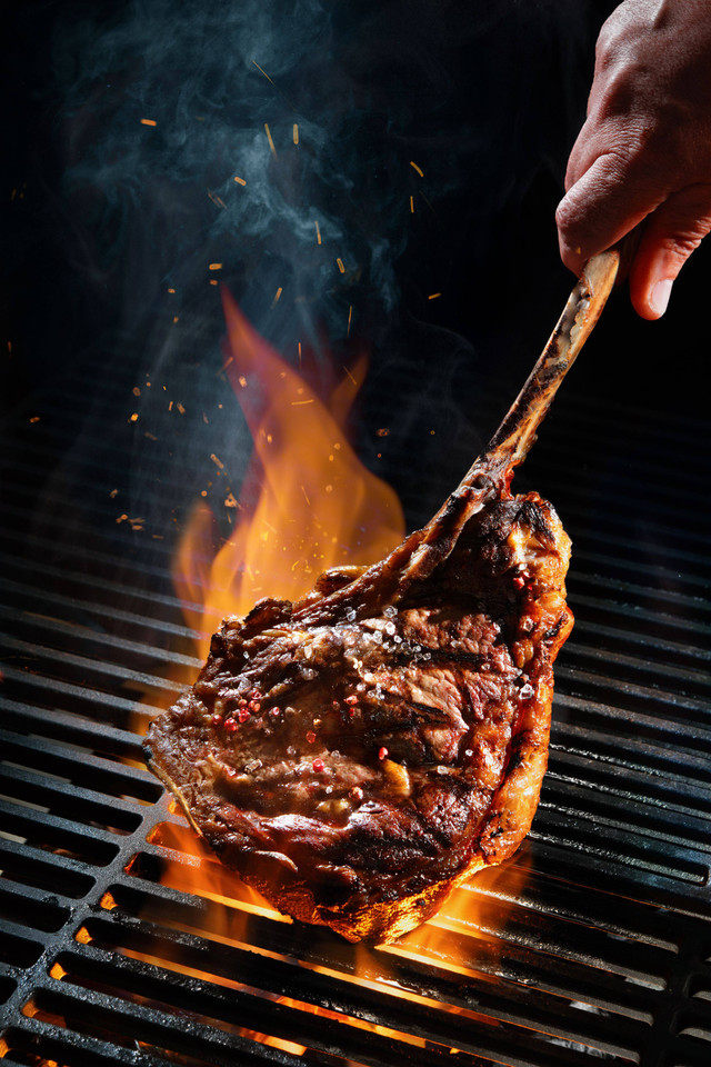 Steak daging tomahawk. Foto: Shutterstock