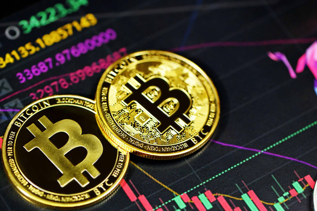 Ilustrasi Cara Mining Bitcoin. Sumber: Unsplash/Kachanara.