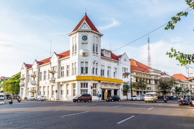 Ilustrasi liburan di Surabaya. Foto: Shutterstock