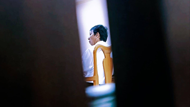 Rektor Universitas Udayana I Nyoman Gde saat menjalani persidangan dengan agenda dakwaan di Pengadilan Tipikor Denpasar. Foto: Denita BR Matondang/kumparan