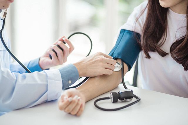 Dokter: Penyakit Komorbid Seperti Diabetes dan Hipertensi Bisa Pengaruhi Pendeng. Foto: Shutterstock