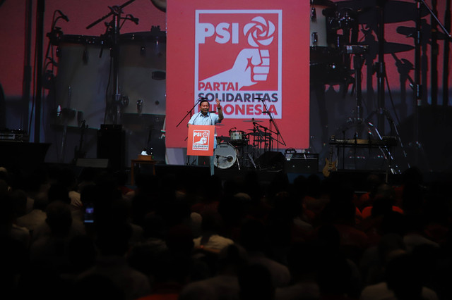 Ketua Umum Partai Gerindra Prabowo Subianto memberikan sambutan saat Deklarasi PSI mendukung pasangan Prabowo Subianto dan Gibran Rakabuming Raka di Djakarta Theater, Jakarta, Selasa (24/10/2023). Foto: Jamal Ramadhan/kumparan