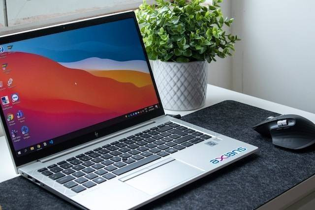 Ilustrasi cara mengatasi keyboard laptop error. Foto: unsplash.com. 