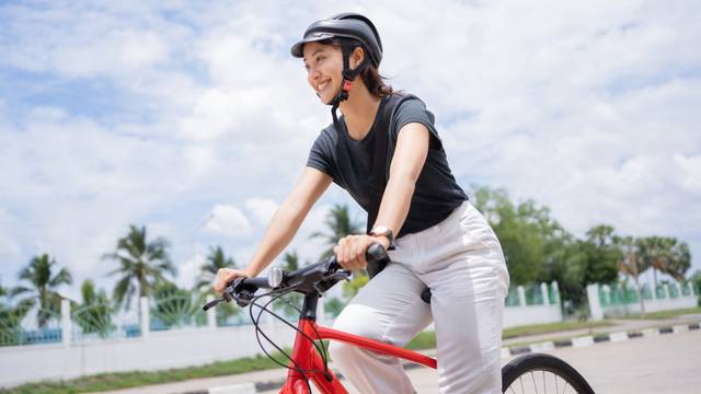 Ilustrasi bersepeda. Foto: Shutterstock