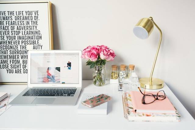 Ilustrasi Cara Membuat Blog Sendiri. Sumber foto: Unsplash/Arnel Hasanovic