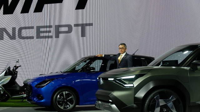 Suzuki Swift New Generation ditampilkan perdana di Japan Mobility Show 2023. Foto: PT SIS