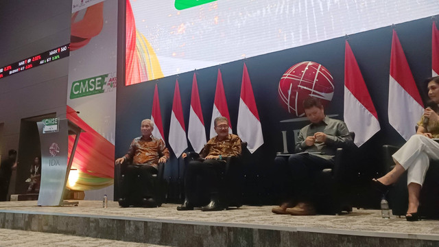 Investor Lo Kheng Hong dalam Seminar Utama Capital Market Summit and Expo 2023 di Main Hall BEI, Kamis (26/10/2023). Foto: Ghinaa Rahmatika/kumparan