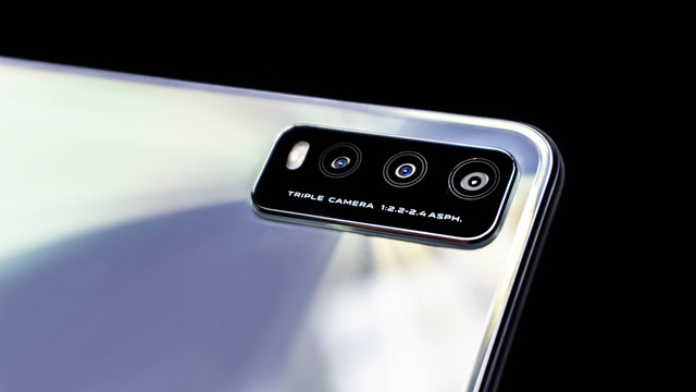 Ilustrasi Cara Mengetahui Tipe HP Vivo. Unsplash/Mark Chan.