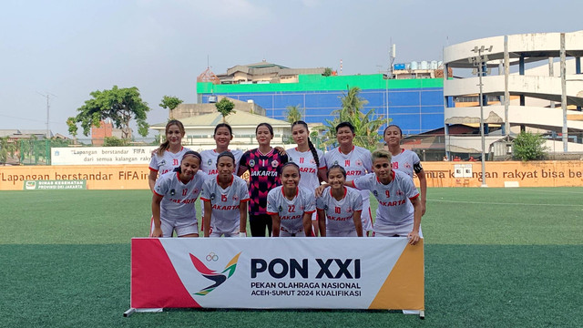 Pertandingan kualifikasi sepak bola wanita PON 2024. Foto: Aji Nugrahanto/kumparan