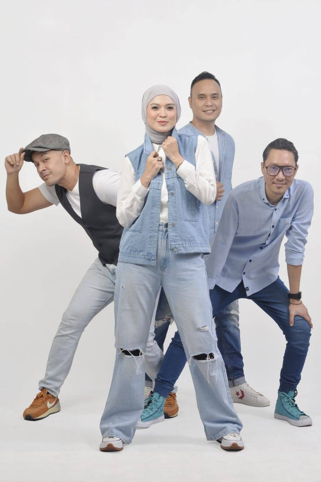 Grup musik Ecoutez. Foto: Dok. Istimewa