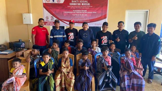 CSN dan IDI Gelar Sunatan Massal di Sulaho, Kolut