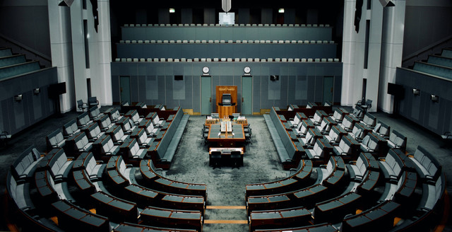 Ilustrasi Mengapa pada Masa Demokrasi Liberal Sering Terjadi Pergantian Kabinet? Sumber: Unsplash