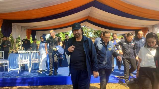 Ketua Umum Partai NasDem, Surya Paloh, saat berada di Kota Manado, Sulawesi Utara, Minggu (29/10).