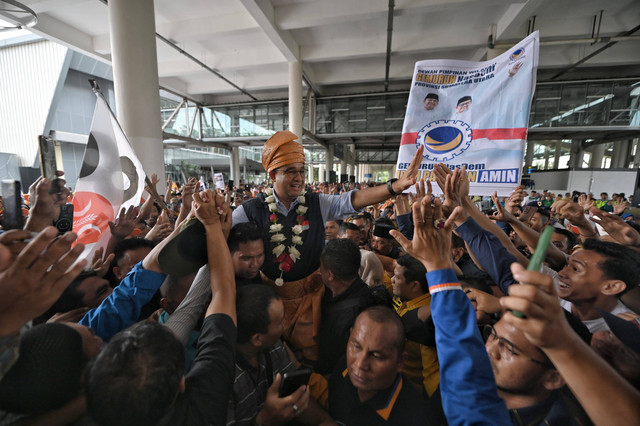 Bacapres Anies Baswedan saat tiba di Bandara Kualanamu Deli Serdang, Sumatera Utara, pada Kamis Sore(2/11). Foto: Dok. Istimewa