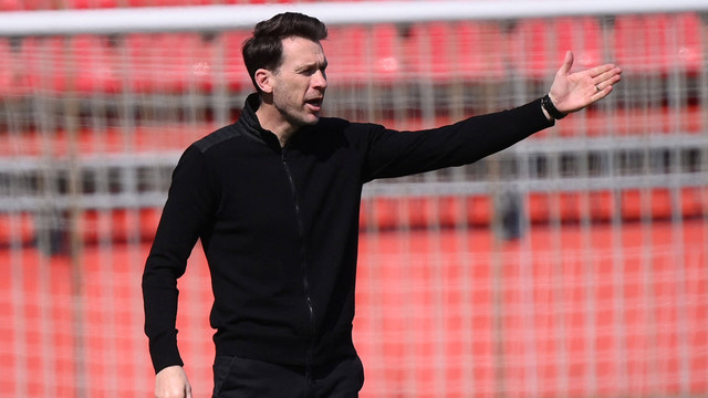Pelatih Manchester City Gareth Taylor saat pertandingan sepak bola perempat final Liga Champions Wanita UEFA antara FC Barcelona dan Manchester City di Stadion Brianteo di Monza pada 24 Maret 2021. Foto: Marco Bertorello/AFP