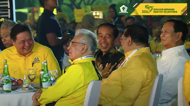 Airlangga Hartarto, Presiden Jokowi dan Prabowo Subianto menghadiri HUT Partai Golkar. Foto: Tangkapan Layar You Tube Partai Golkar