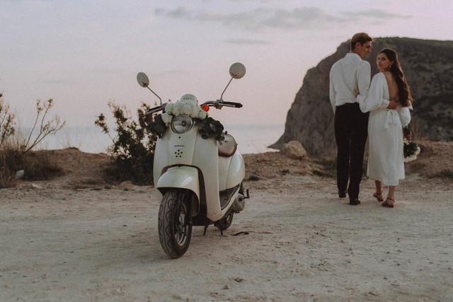 Ilustrasi Cara Buka Jok Scoopy, Foto: Pexels/Ольга Солодилова