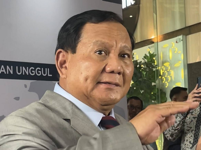 Prabowo Subianto dalam acara Sarasehan 100 ekonomi di Tendean Jakarta Selatan pada Rabu (8/11/2023). Foto: Widya Islamiati/kumparan