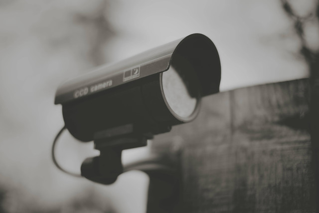 Ilustrasi Cara Kerja CCTV. Unsplash/Joe Gadd.