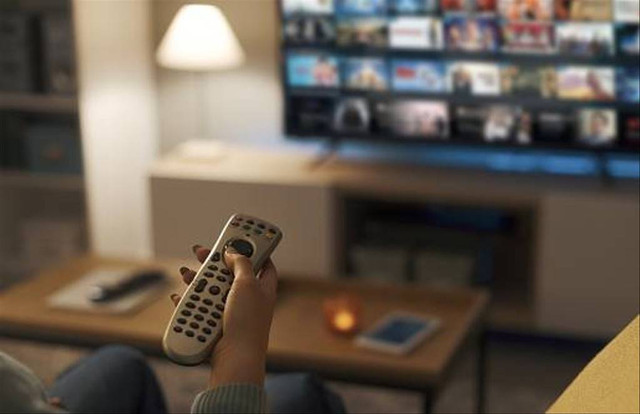 Ilustrasi mencari frekuensi Trans TV Telkom 4 2023. Foto: Unsplash